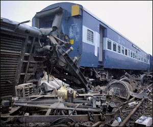 Mandore express derailed