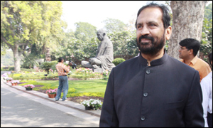 Suresh Kalmadi says he is not going to quit from his post of chairman of the Commonwealth Games Organising Commitee.