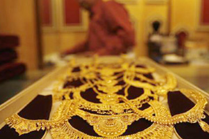 Gold prices scaled to a new peak of 19,470 per ten grams on brisk buying by jewellers.