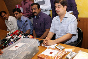 We have strong evidence against Sreesanth: Cops Police sources claimed that bookies paid Rs 10 lakh as advance to Sreesanth.