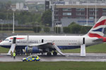 London\'s Heathrow airport reopens after emergency landing by plane 