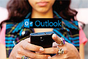 Microsoft takes on Gmail, allows user to migrate to Outlook.com