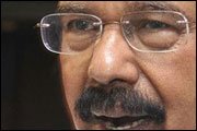 Veerappa Moily can fast-track Rs 45,000 cr of stuck projects